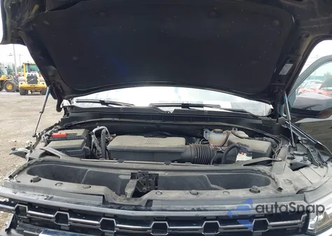 2024 Chevrolet Suburban 4Wd Ls z USA, uszkodzony, nr VIN 1GNSKBKD7RR116763